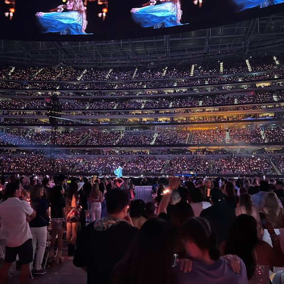 SOLD Taylor Swift Eras Tour Confetti Set from Last Night of US Tour - Picture 5 of 5